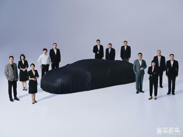 锦鲤配资 长城全新利润奶牛? 4.0超级大V8“混动超跑”实车若隐若现